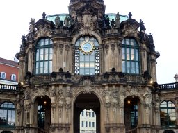 Dresden - Zwinger, Glockenspieltor