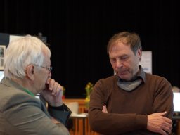 2 nachdenkliche Forscher Herbert Wehinger und Armin Kloser