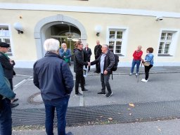 Exkursion ins Historische Archiv des Landeskrankenhauses Hall in Tirol