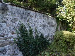 sichtbare Mauer als Detail des Historischen Rundgangs LKH Hall